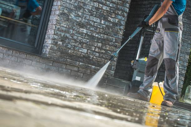 Best Sidewalk and Walkway Pressure Cleaning in Bakersfield, CA