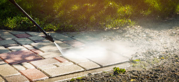 Best Pool Deck Cleaning in Bakersfield, CA